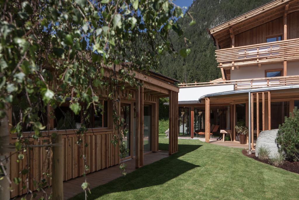 Aufatmen - Das Urlaubsrefugium Hotel Leutasch Exterior photo